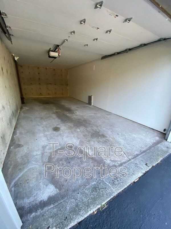 325 5th Ave S - Photo 3 of 5