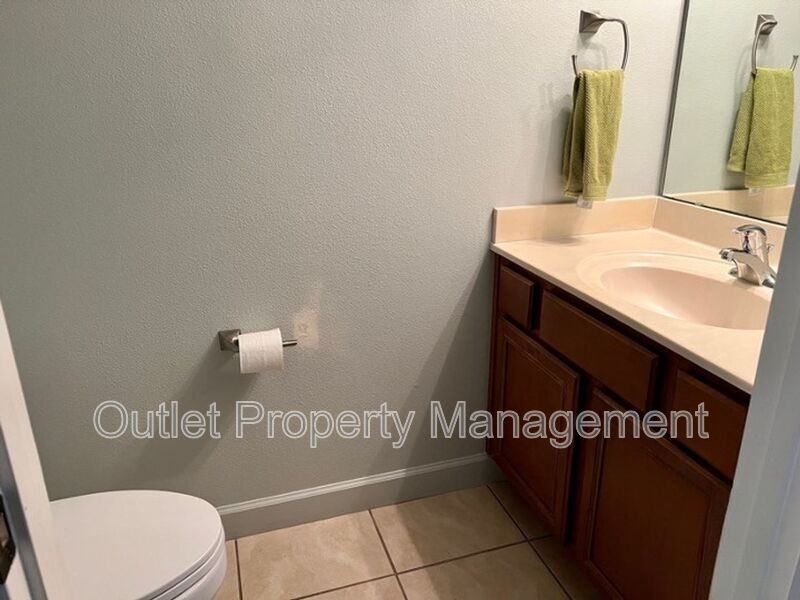 316 Coral Beach Cir - Photo 6 of 11