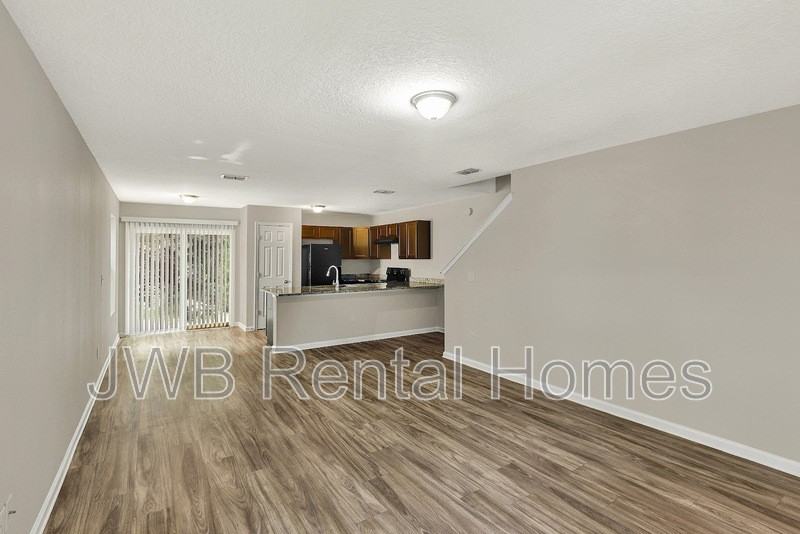 2813 Hidden Haven Rd - Photo 5 of 20