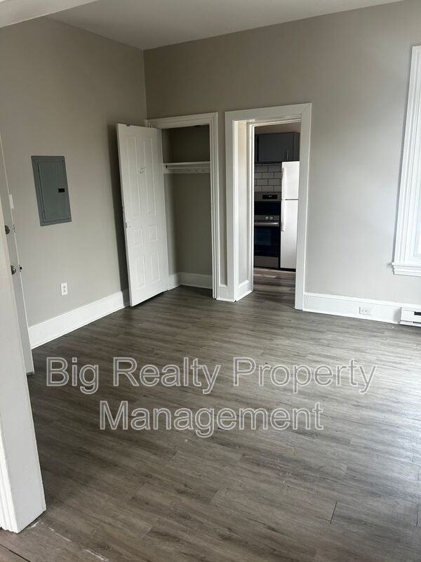 529 King St - Photo 3 of 8