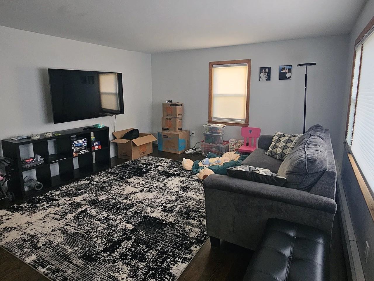 23 Sanford St - Photo 2 of 22
