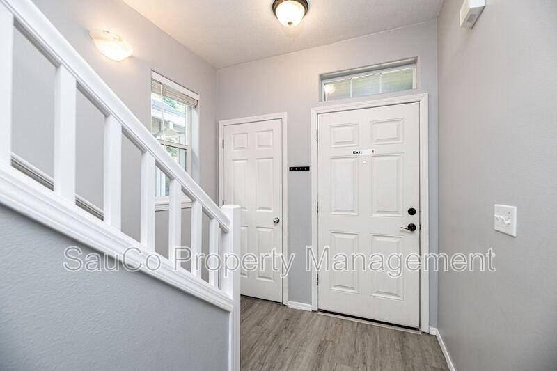 4194 Se Maya Ct - Photo 3 of 20