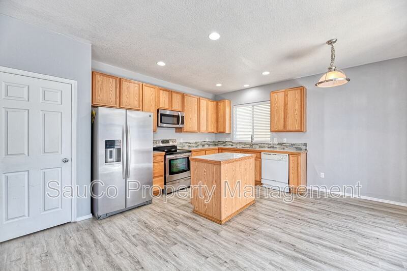 4194 Se Maya Ct - Photo 7 of 20