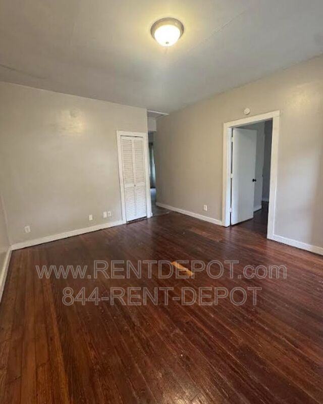 1329 E Illinois St - Photo 2 of 8