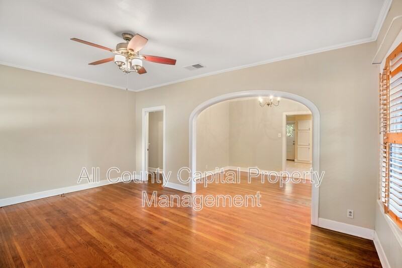 1601 W 29th St #1601 - Photo 5 of 20