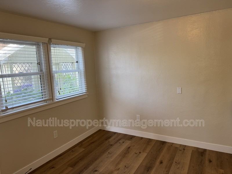 202 Cherry Ave #2 - Photo 7 of 9