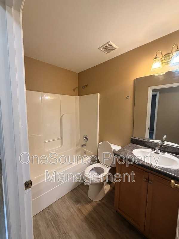 203 B W Roberts St - Photo 6 of 15