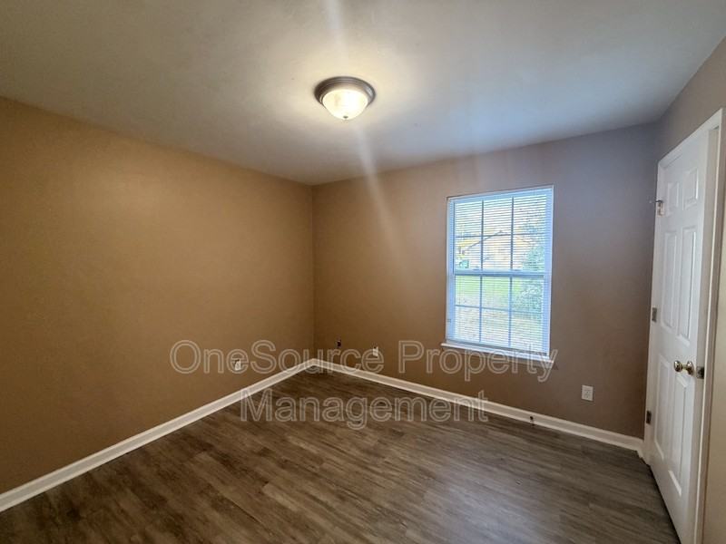 203 B W Roberts St - Photo 7 of 15