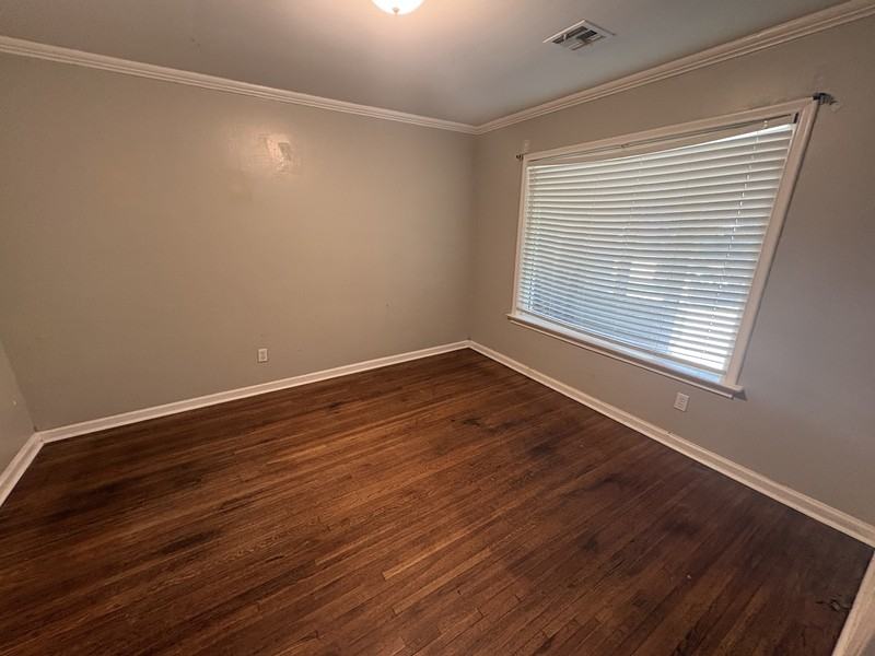 3318 E Jasper St - Photo 3 of 8