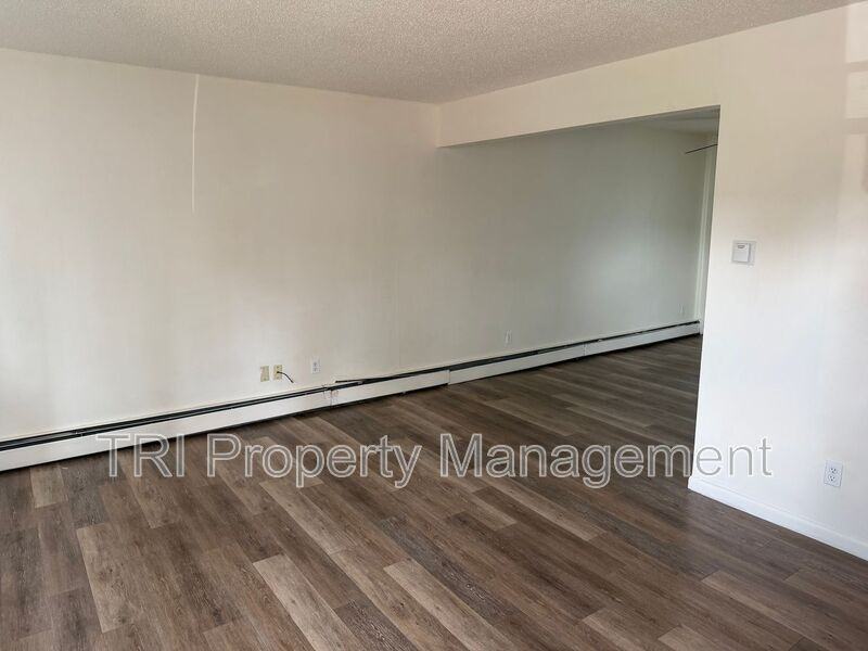 732 37th Avenue Ct #3 - Photo 2 of 8