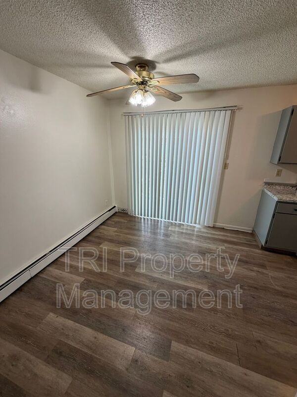 732 37th Avenue Ct #3 - Photo 3 of 8