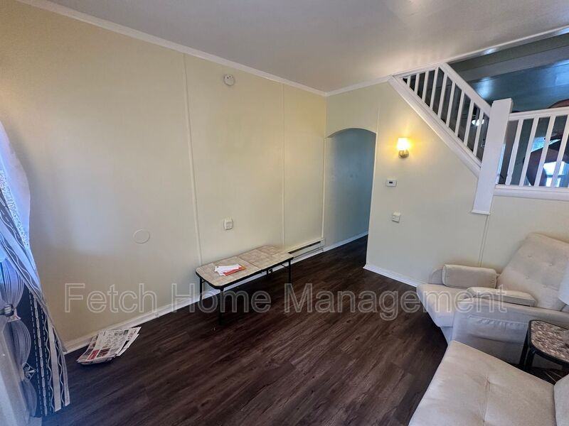 1024 Birch St - Photo 6 of 31