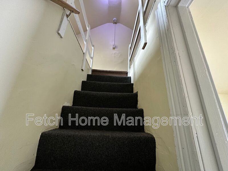 1024 Birch St - Photo 7 of 31