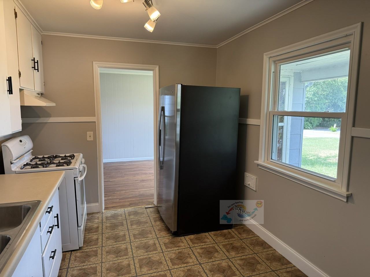 4736 E 5th Pl #NA - Photo 6 of 15