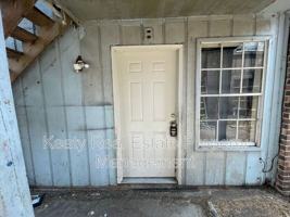 featured image of 108 Meudon St #B