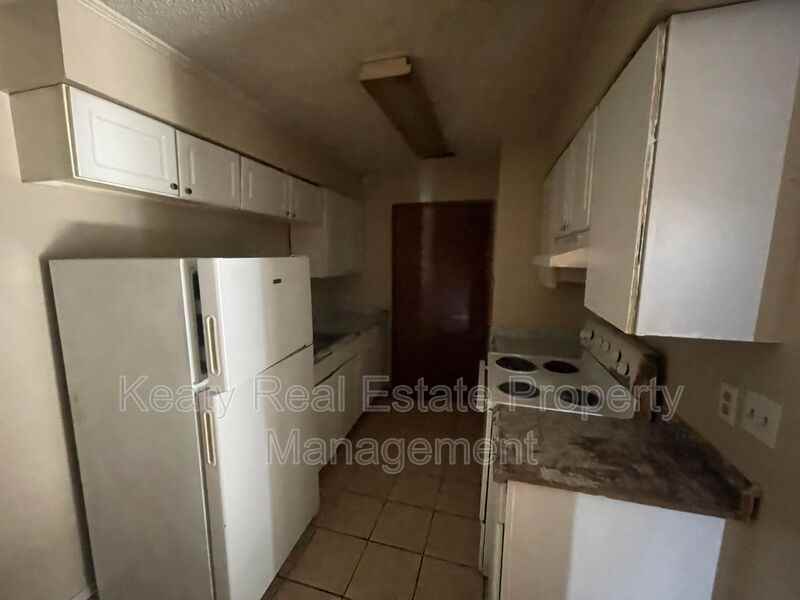 108 Meudon St #B - Photo 2 of 7