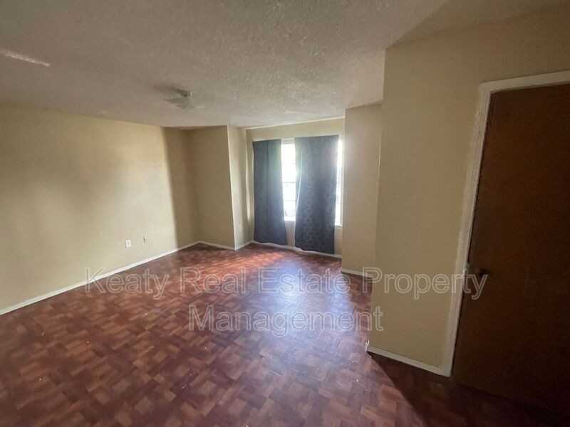 108 Meudon St #B - Photo 5 of 7