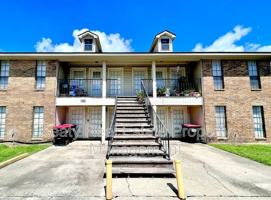featured image of 102 Country Ln Apt A #Apt A