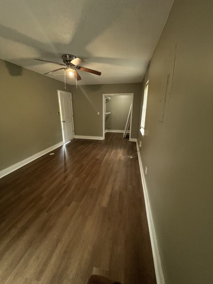 3952 Tanglebush Ln Nw #NA - Photo 5 of 11