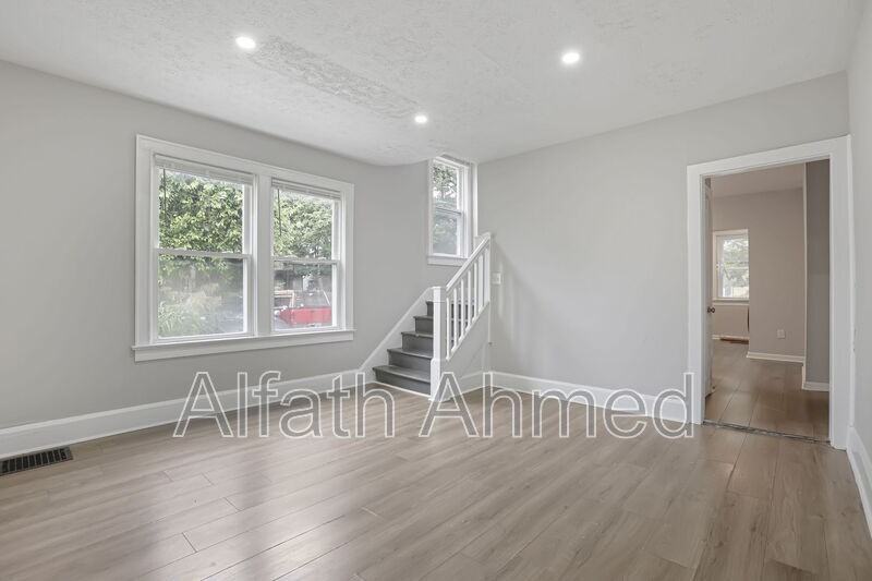 1768 Kent St - Photo 6 of 20