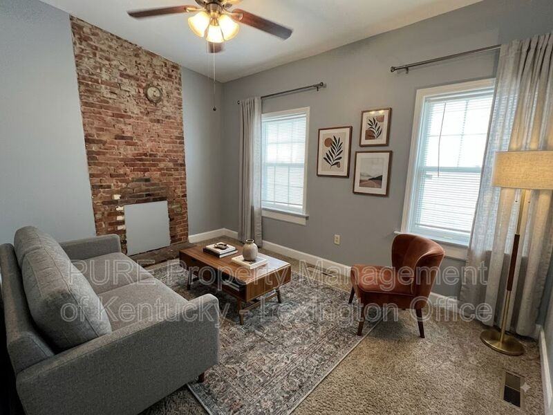 444 N Broadway - Photo 4 of 13