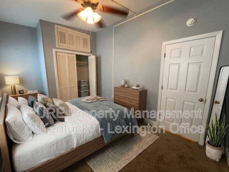 444 N Broadway - Photo 6 of 13