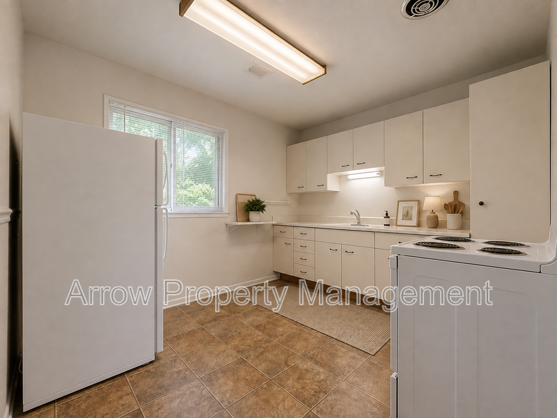 1426 S 20th St - Photo 2 of 6
