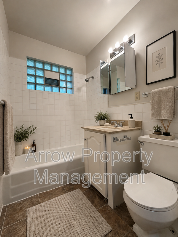 1426 S 20th St - Photo 4 of 6