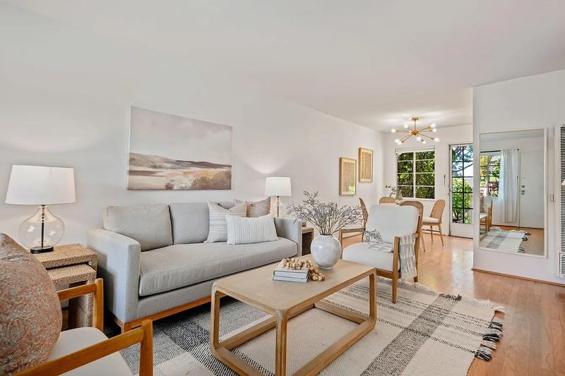 126 W Calle Crespis #8 - Photo 4 of 9