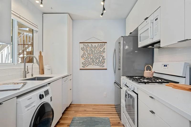 126 W Calle Crespis #8 - Photo 5 of 9