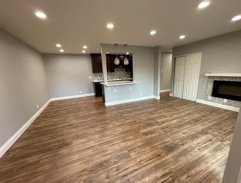 410 Auburn Way #7 - Photo 3 of 16