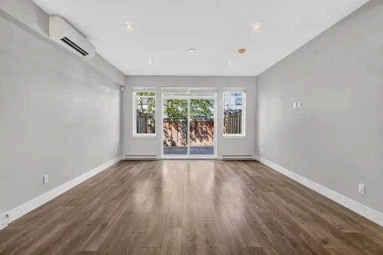 5048 Savile Row #D270 - Photo 3 of 28