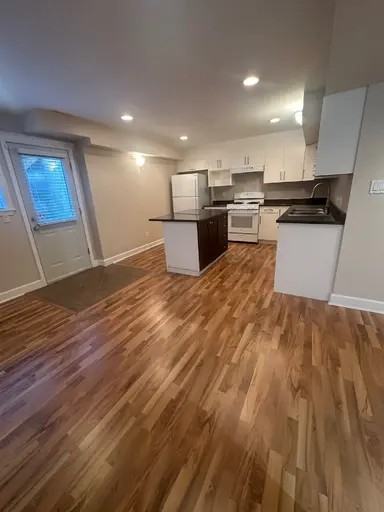 14746 59 Ave - Photo 2 of 13