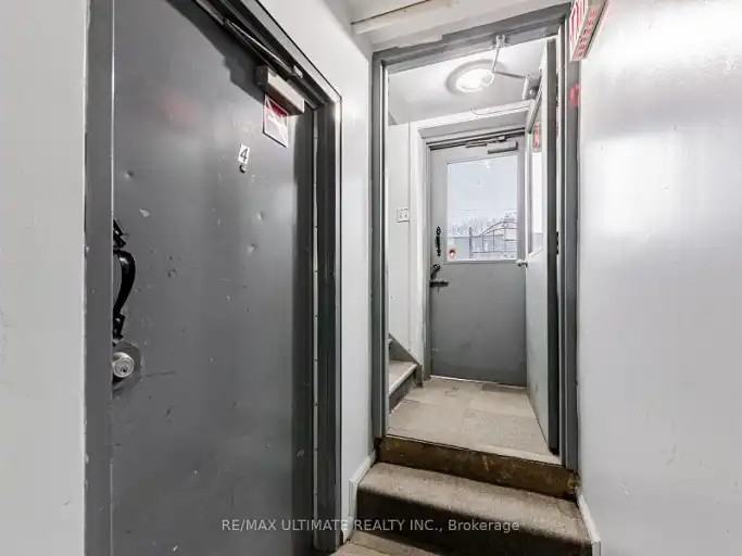 996 Queen St E #4 - Photo 3 of 11