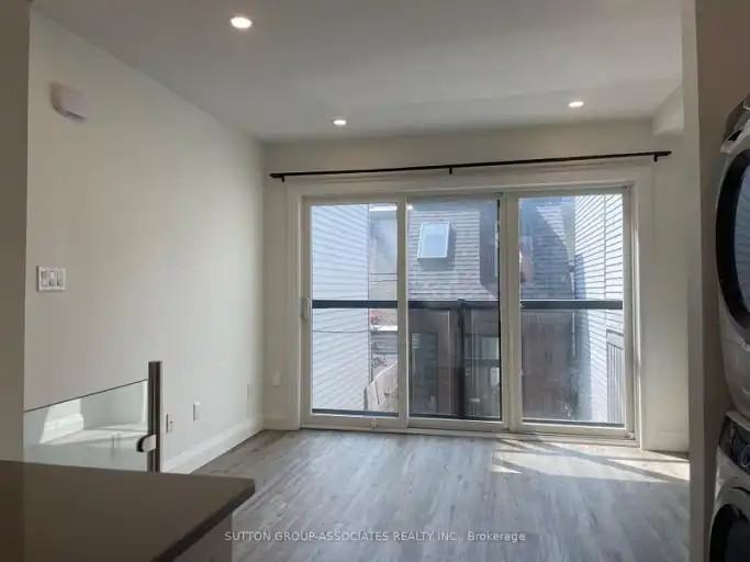 9 Whitaker Ave #2 - Photo 3 of 10