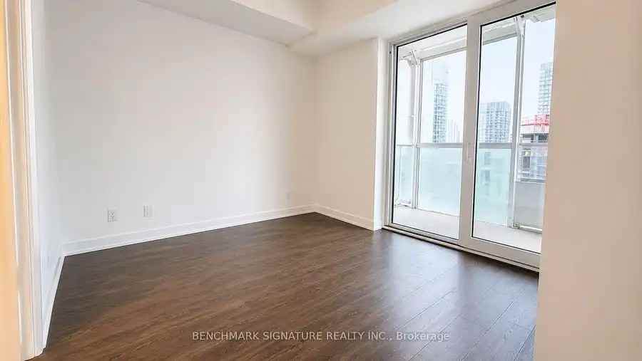 88 Queen St E #3202 - Photo 4 of 8