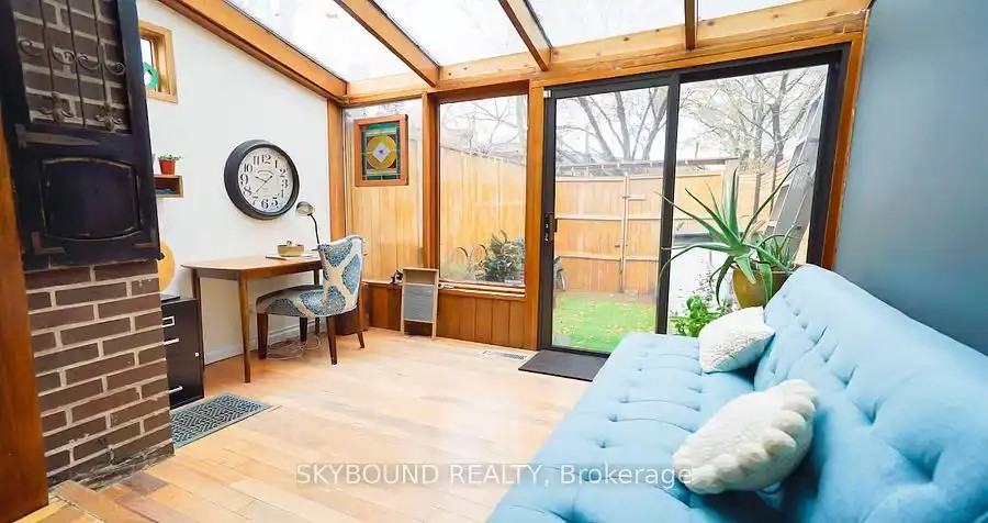 12 Ashby Pl - Photo 4 of 13