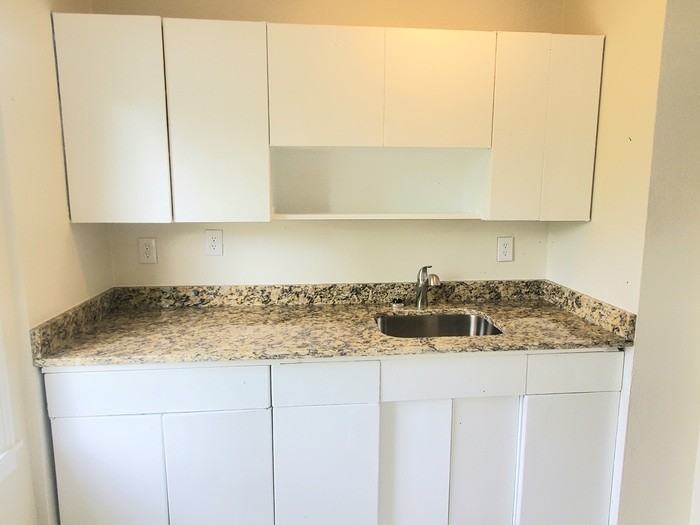 1232 Cameron St - Photo 3 of 7