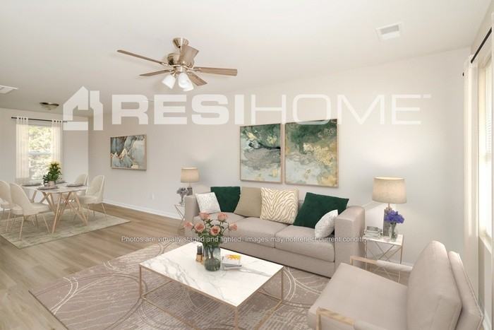 194 Queens Cir - Photo 4 of 17