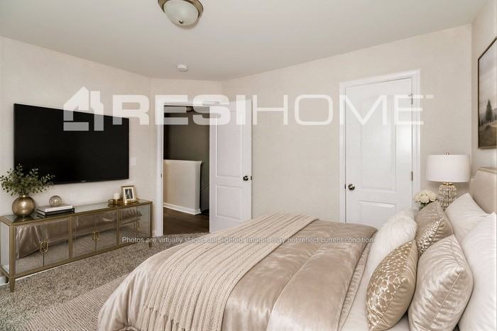 194 Queens Cir - Photo 7 of 17