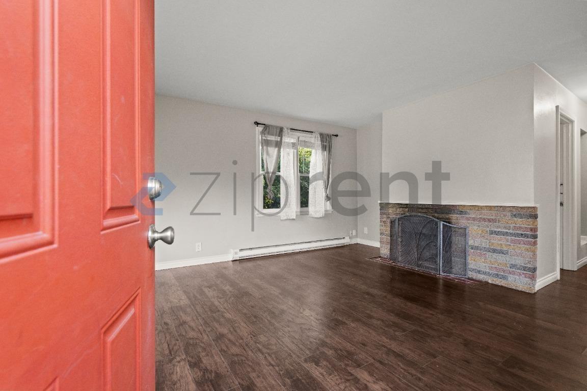 833 16th Ave - Photo 5 of 25
