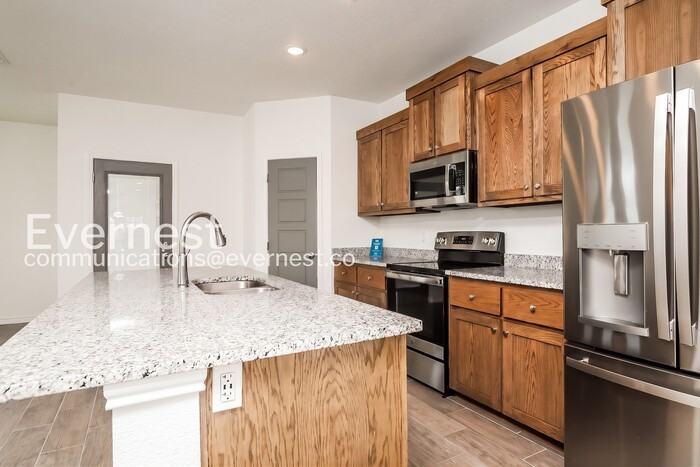 621 Old Glory Rd - Photo 7 of 20