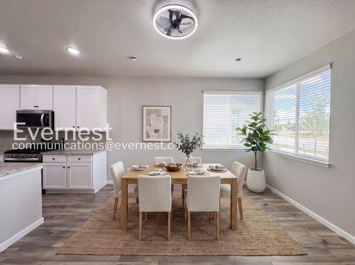 12492 Childers St - Photo 3 of 19