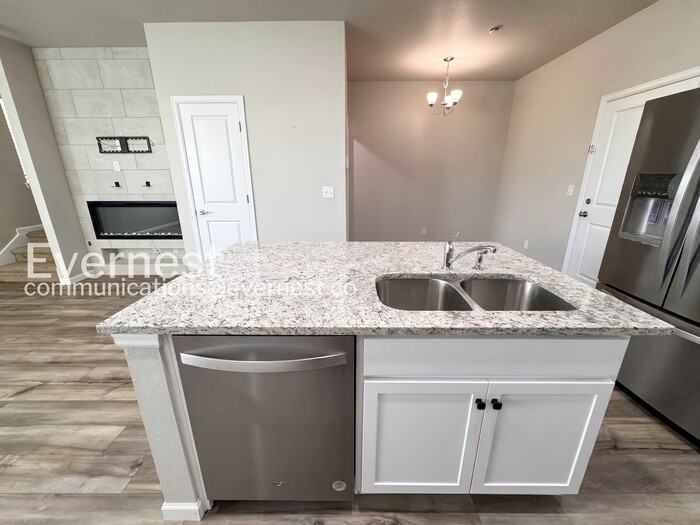 12492 Childers St - Photo 5 of 19