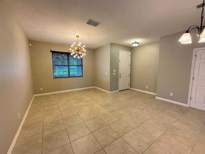 2228 Napone Ln - Photo 4 of 32