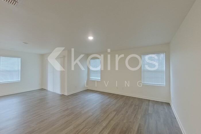 148 George Oxford Dr - Photo 2 of 26
