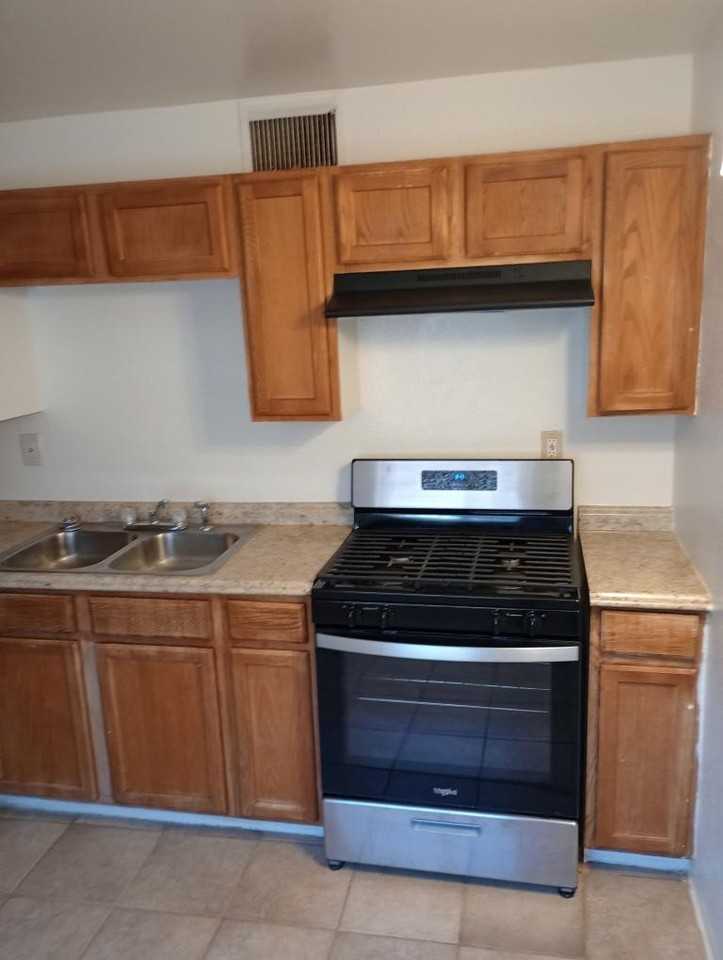 401 N D St #28 - Photo 2 of 20