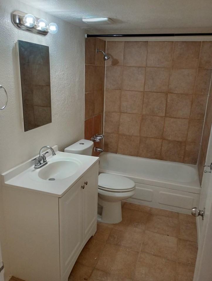 401 N D St #28 - Photo 6 of 20