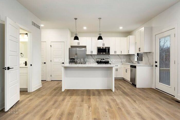 6511 Marsh Ave - Photo 5 of 23