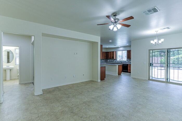 837 W Placita Pozanco - Photo 4 of 40